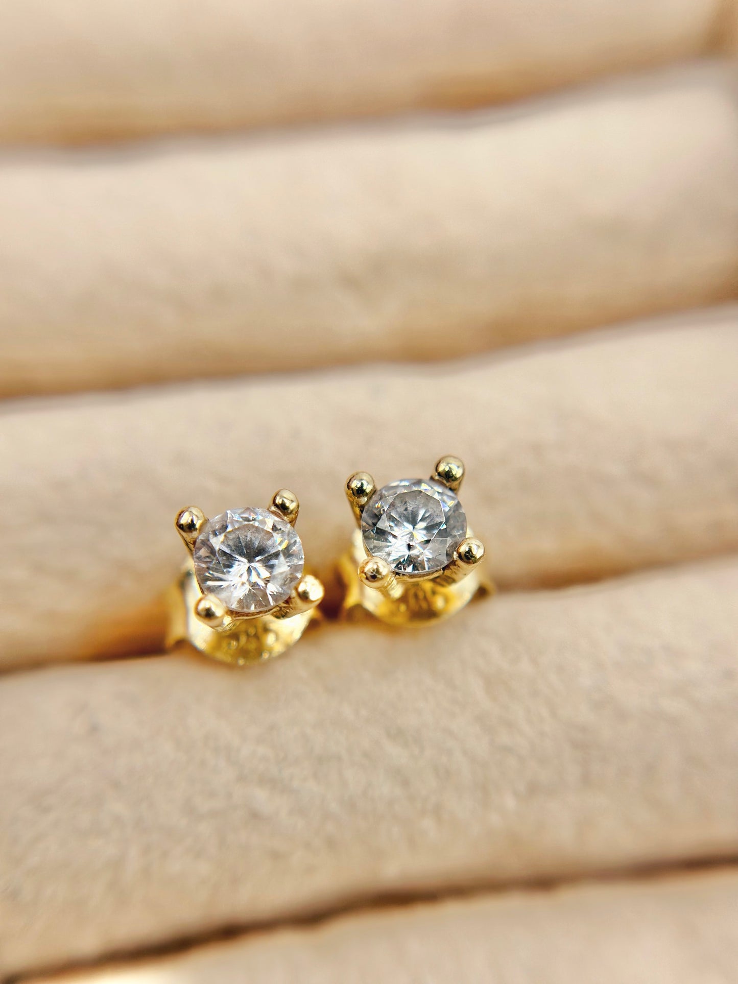Solitaire Stud